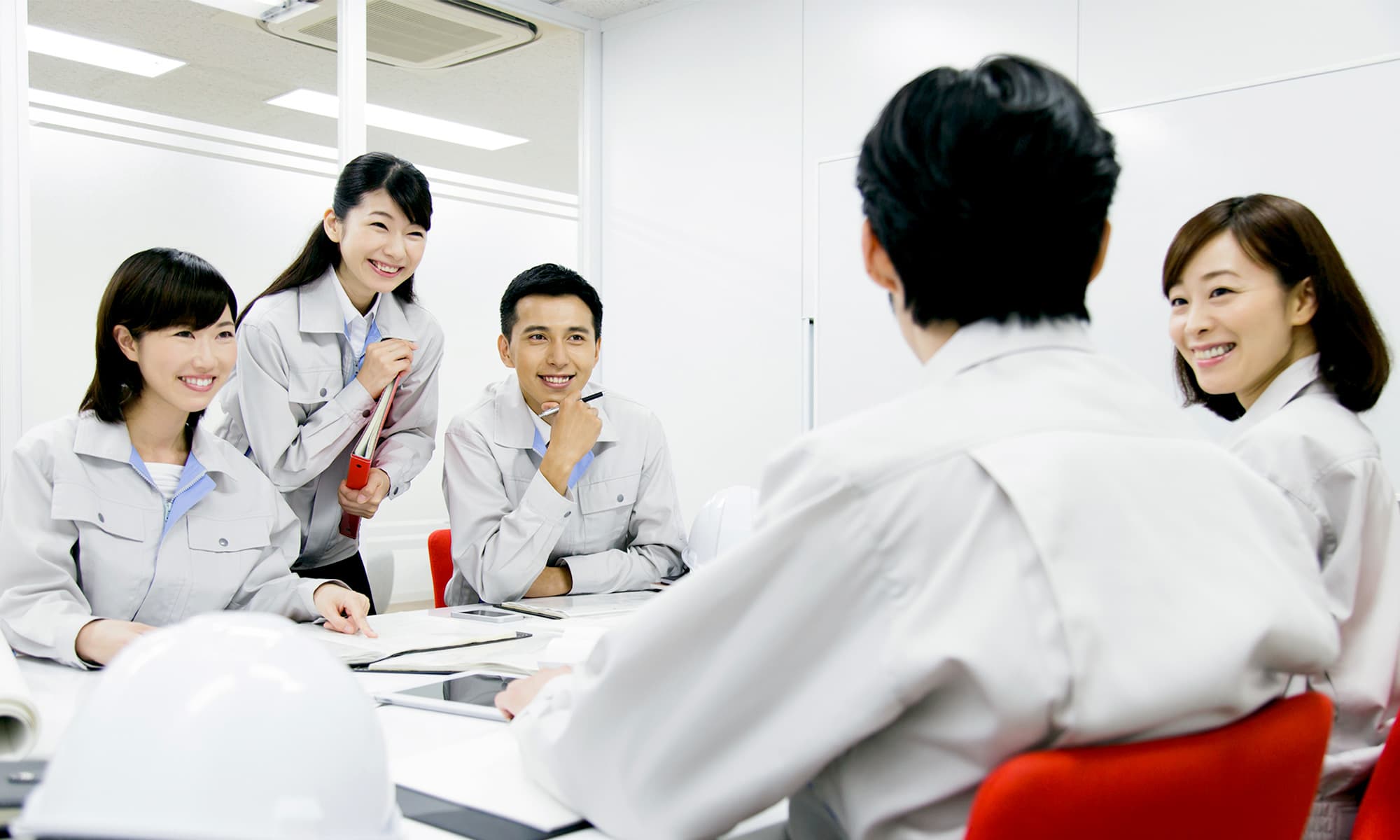 ギオングループの保険代理店興亜商事株式会社